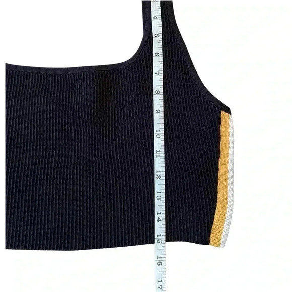 Aritzia Babaton Square Neck Ribbed Crop Tank Size Large - Picture 3 of 6
